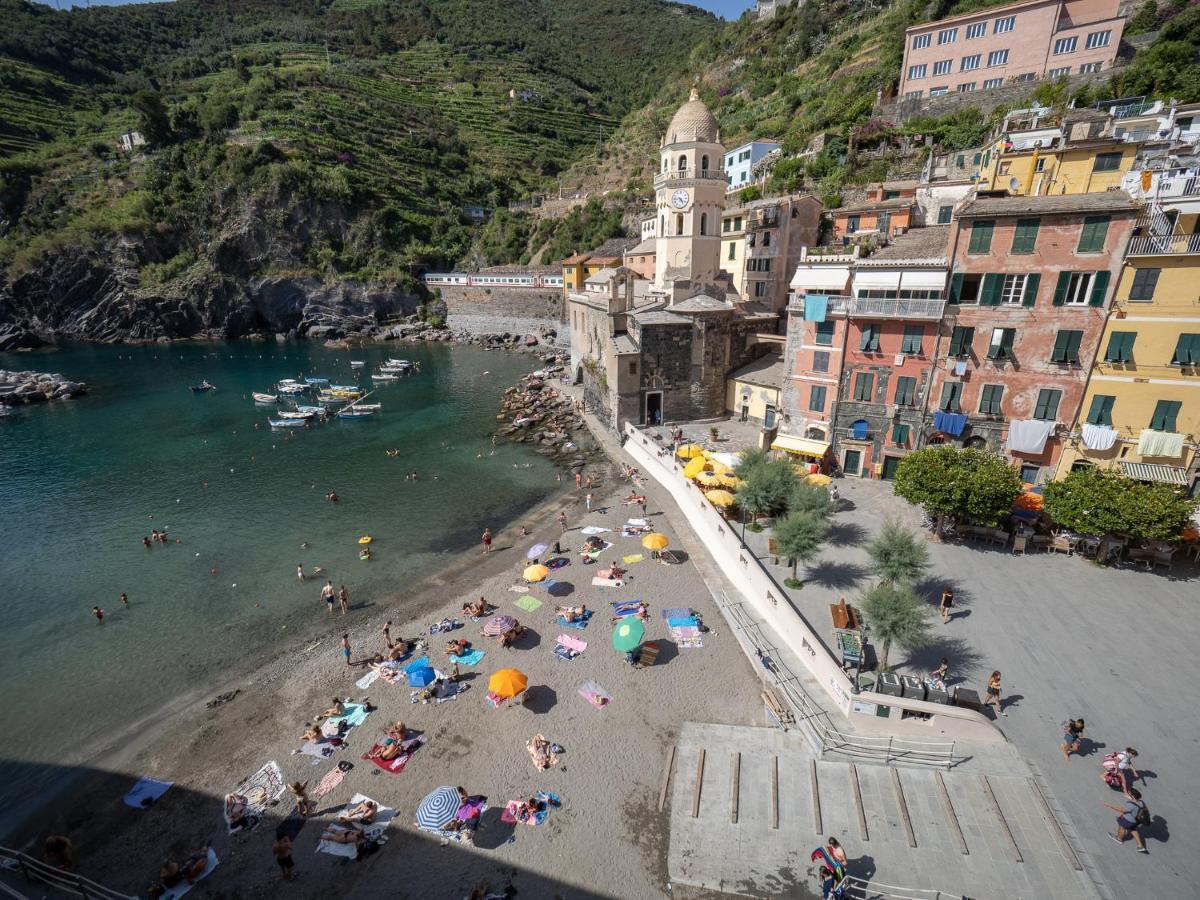Lassu Apartment With View Vernazza Esterno foto