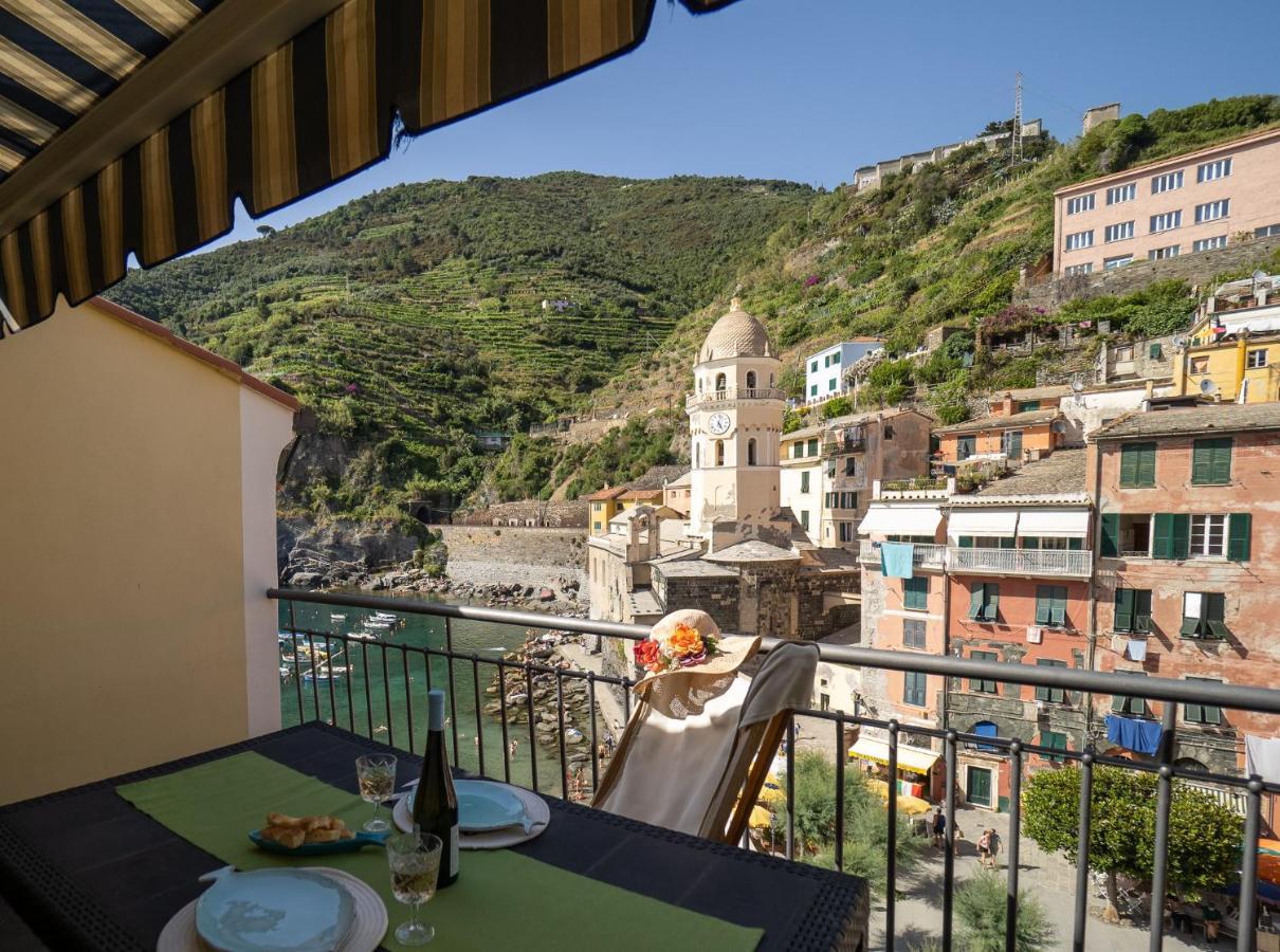 Lassu Apartment With View Vernazza Esterno foto